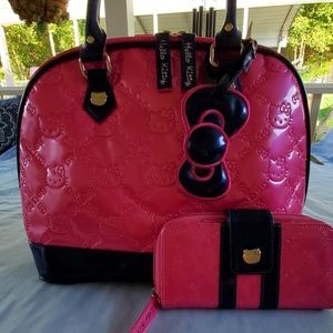 EUC Loungefly Hello Kitty bowler bag and Wallet